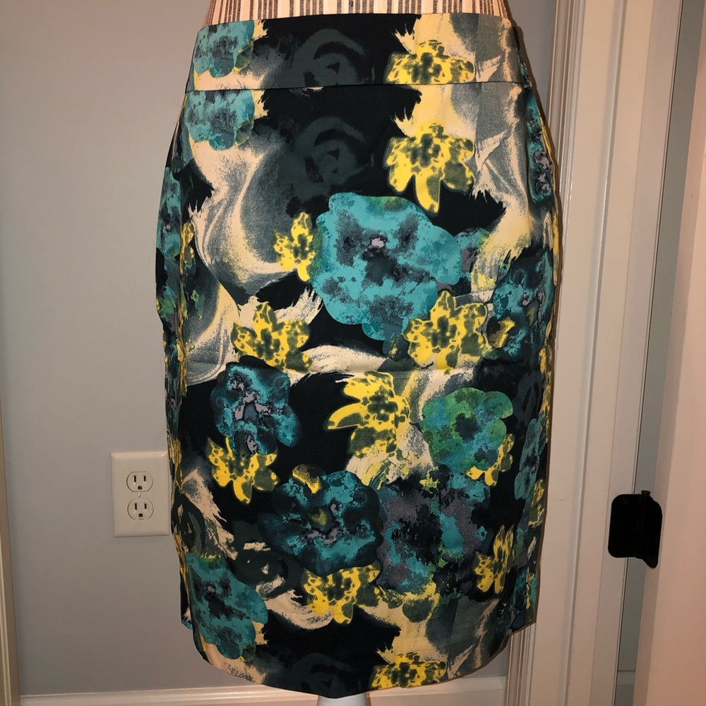Ann Taylor Below the Knee Floral Skirt